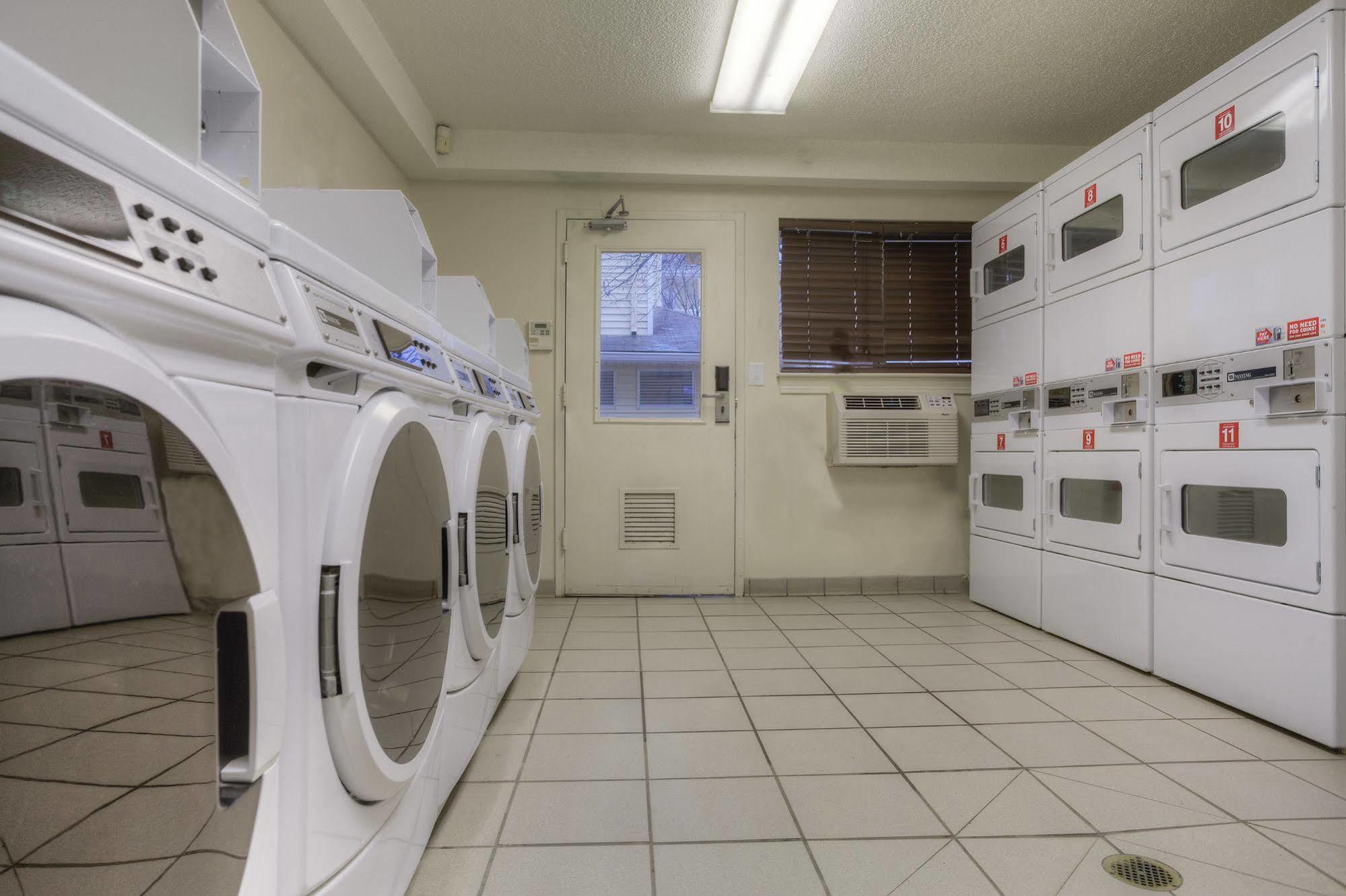 Intown Suites Extended Stay Atlanta Ga - ดุลูท ภายนอก รูปภาพ