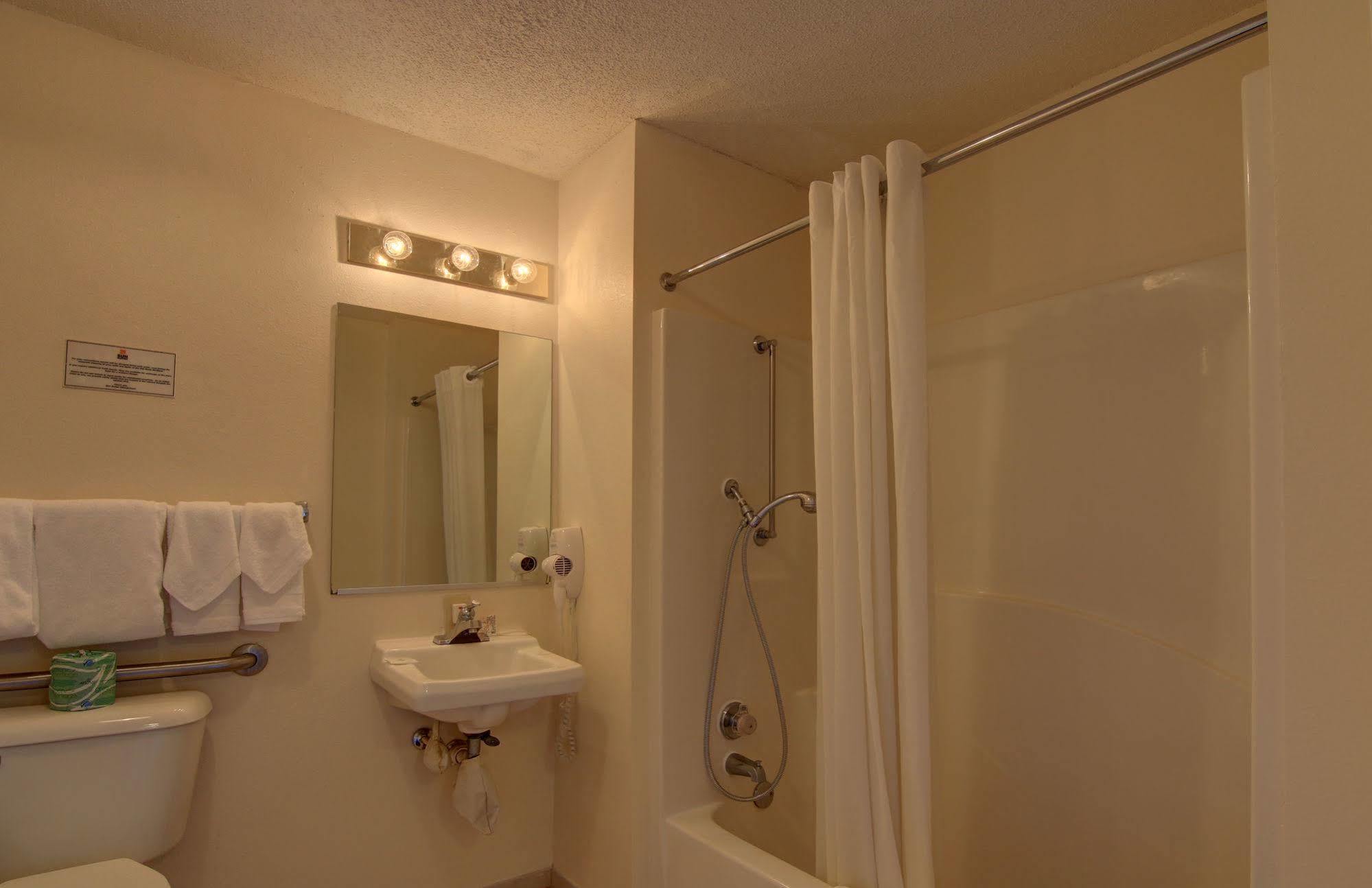 Intown Suites Extended Stay Atlanta Ga - ดุลูท ภายนอก รูปภาพ